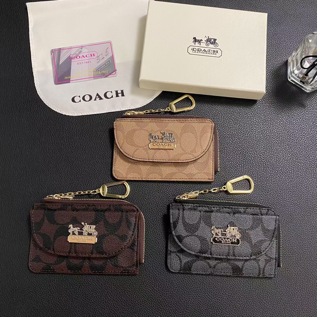 Chic CO Timeless Classic Card Holder Wallet with Sleek Design